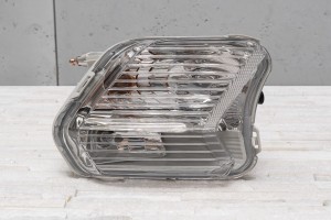 FORD KUGA MK2 II 2016-2019 PO FACELIFTINGU LAMPA PRZECIWMGIELNA PRZEDNIA PRAWA Z KIERUNKOWSKAZEM GV4413B220