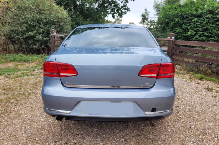 VOLKSWAGEN PASSAT B7 2010-2015 SEDAN ZDERZAK TYLNY 3AE807417GRU