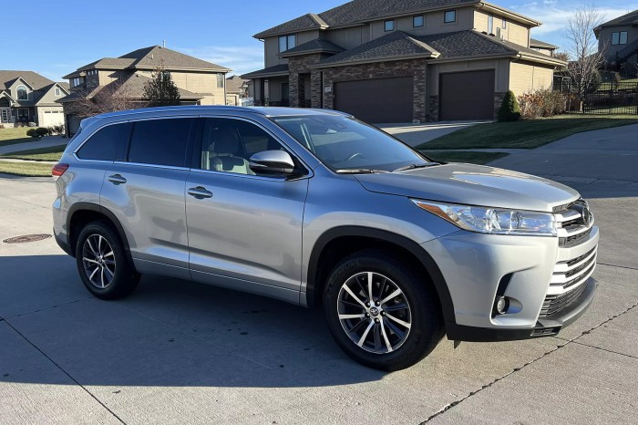 TOYOTA HIGHLANDER III XU50 2013-2019 DRZWI PRZEDNIE PRAWE 67001OE130