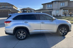 TOYOTA HIGHLANDER III XU50 2013-2019 DRZWI PRZEDNIE PRAWE 67001OE130