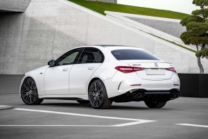 MERCEDES C-CLASS W206 2021+ SPOILER KLAPY TYLNEJ