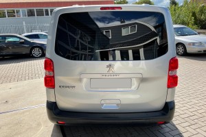 PEUGEOT EXPERT III 2016+ KAMERA COFANIA Z LAMPĄ