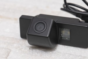 CITROEN C4 PICASSO 2006-2013 KAMERA COFANIA Z LAMPĄ