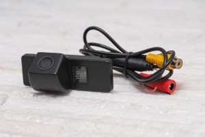 NISSAN MICRA III K12 2003-2010 KAMERA COFANIA Z LAMPĄ