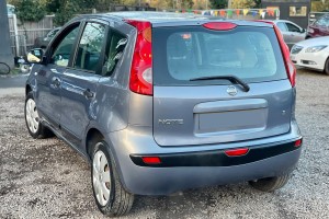 NISSAN NOTE I E11 2008-2013 KAMERA COFANIA Z LAMPĄ