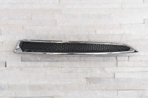 FORD ESCAPE MK3 III 2013-2016 PRZED FACELIFTINGIEM LISTWA POD REFLEKTOR CHROM LEWA DV458229AA