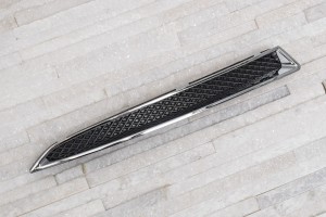 FORD ESCAPE MK3 III 2013-2016 PRZED FACELIFTINGIEM LISTWA POD REFLEKTOR CHROM PRAWA DV458228AA