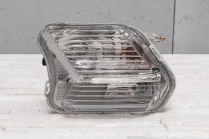 FORD ESCAPE MK3 III 2016-2019 PO FACELIFTINGU LAMPA PRZECIWMGIELNA PRZEDNIA LEWA Z KIERUNKOWSKAZEM GV4413B221