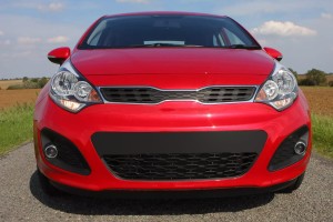 KIA RIO III 2011-2015 HATCHBACK ZAŚLEPKA PRZEDNIEGO HALOGENU LEWA 86583-1W200