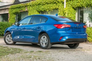 FORD FOCUS MK4 IV 2018+ SEDAN SPOILER KLAPY TYLNEJ