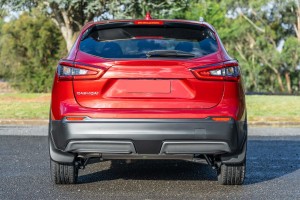 NISSAN QASHQAI II J11 2017-2021 PO LIFTINGU ZAŚLEPKA HAKA ZDERZAKA TYLNEGO 85071HV00A