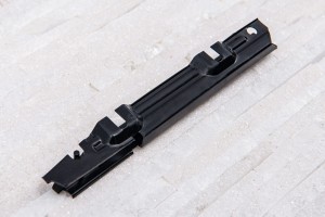 MERCEDES C-CLASS W203 2000-2007 ŚLIZG MOCOWANIE ZDERZAKA TYLNEGO LEWY 2038801114