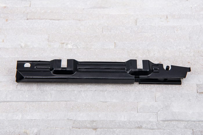 MERCEDES C-CLASS W203 2000-2007 ŚLIZG MOCOWANIE ZDERZAKA TYLNEGO PRAWY 2038801214