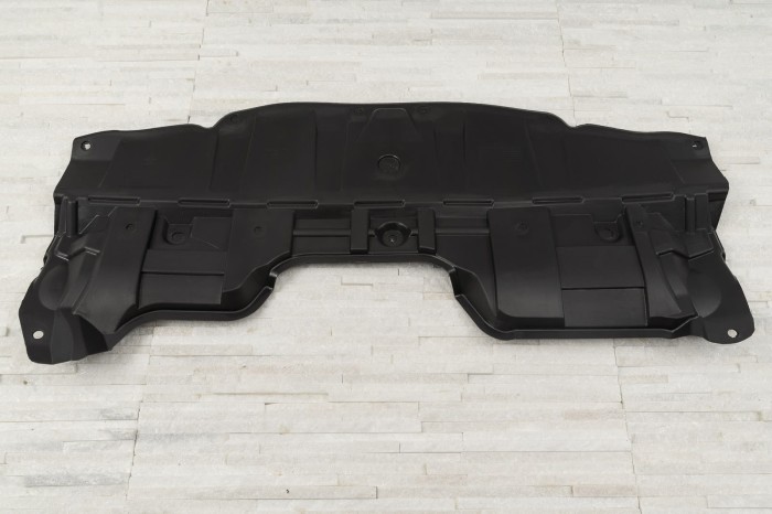 NISSAN ROGUE 2014-2017 PRZED LIFTINGIEM PŁYTA OSŁONA POD SILNIK 758924CB0A