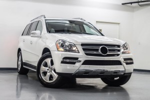 MERCEDES GL X164 2006-2012 KRATKA WLOTU POWIETRZA MASKI LEWA A1648804305