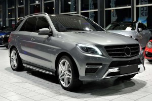 MERCEDES ML W166 2011-2015 ZAŚLEPKA SPRYSKIWACZA REFLEKTORA LEWA A1668600108