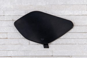 BMW SERIA 7 G11 / G12 2015-2019 PRZED FACELIFTINGIEM ZAŚLEPKA PRZEDNIEGO ZDERZAKA HAKA HOLOWNICZEGO PRAWA A51137361220