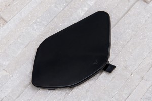 BMW SERIA 7 G11 / G12 2015-2019 PRZED FACELIFTINGIEM ZAŚLEPKA PRZEDNIEGO ZDERZAKA HAKA HOLOWNICZEGO PRAWA A51137361220