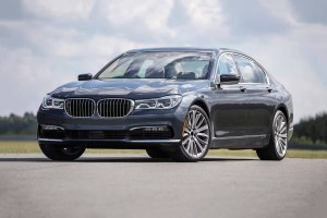 BMW SERIA 7 G11 / G12 2015-2019 PRZED FACELIFTINGIEM OZDOBNA OSŁONA KRATKI PRZEDNIEGO ZDERZAKA A51137347382