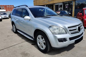 MERCEDES GL X164 2009-2012 PO FACELIFTINGU RAMKA LAMPY PRZECIWMGIELNEJ KRATKA PRZEDNIEGO ZDERZAKA PRAWA A1648855623