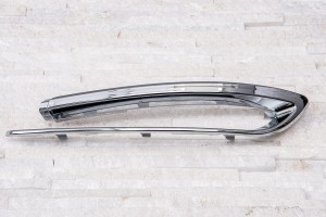 BMW SERIA 5 F10 2014-2017 SEDAN PO FACELIFTINGU SEDAN CHROMOWANA LISTWA ODBLASKU TYLNEGO PRAWA 51127341676