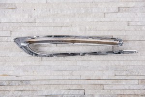 BMW SERIA 5 F10 2014-2017 SEDAN PO FACELIFTINGU SEDAN CHROMOWANA LISTWA ODBLASKU TYLNEGO PRAWA 51127341676