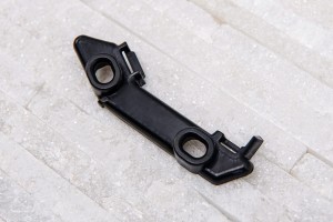 BMW SERIA 1 F20 2011-2019 ŚLIZG PRZEDNIEGO ZDERZAKA LEWY 51117272555