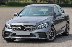 MERCEDES C-CLASS W205 2019-2021 PO FACELIFTINGU CHROMOWANA LISTWA PRZEDNIEGO ZDERZAKA PRAWA A2058859002