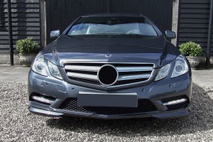 MERCEDES E-CLASS C207 2010-2014 PRZED FACELIFTINGIEM ZAŚLEPKA SPRYSKIWACZA REFLEKTORA LEWA A2078800105