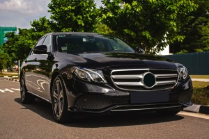 MERCEDES E-CLASS W213 2016+ ZAŚLEPKA PRZEDNIEGO ZDERZAKA HAKA HOLOWNICZEGO A2138850222