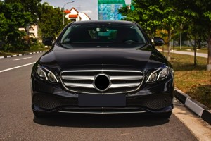 MERCEDES E-CLASS W213 2016+ ZAŚLEPKA PRZEDNIEGO ZDERZAKA HAKA HOLOWNICZEGO A2138850222