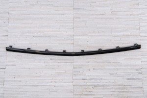 MERCEDES GLC X253 C253 2015-2019 PRZED FACELIFTINGIEM CZARNA LISTWA PRZEDNIEGO ZDERZAKA ŚRODKOWA A2538854500