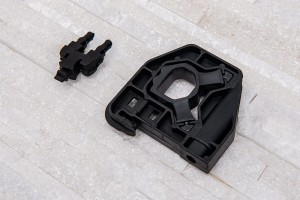 BMW SERIA 4 F32 2013-2020 UCHWYT CHŁODNICY DOLNY LEWY 17118620732