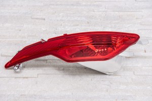 BMW X6 E72 2007-2014 LAMPA PRZECIWMGIELNA TYLNA LEWA Z ODBLASKIEM 63147187219