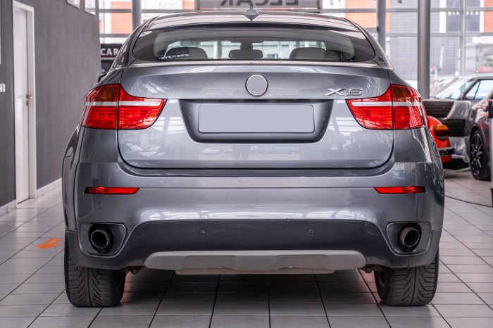 BMW X6 E72 2007-2014 LAMPA PRZECIWMGIELNA TYLNA PRAWA Z ODBLASKIEM 63147187220