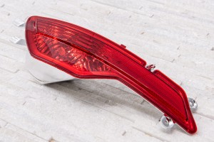 BMW X6 E72 2007-2014 LAMPA PRZECIWMGIELNA TYLNA PRAWA Z ODBLASKIEM 63147187220