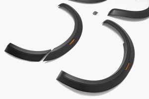 FORD RANGER T7 2016-2018 PO LIFTINGU POSZERZENIA BŁOTNIKÓW Z ODBLASKIEM