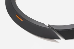 FORD RANGER T7 2016-2018 PO LIFTINGU POSZERZENIA BŁOTNIKÓW Z ODBLASKIEM