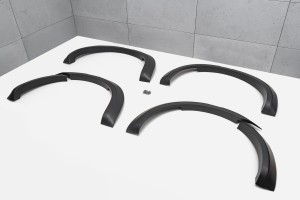 FORD RANGER T8 2019+ POSZERZENIA BŁOTNIKÓW Z ODBLASKIEM