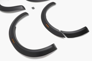 FORD RANGER T8 2019+ POSZERZENIA BŁOTNIKÓW Z ODBLASKIEM