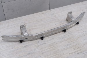 BMW SERIA 5 E60N 2003-2007 PRZED FACELIFTINGIEM ALUMINIOWA BELKA WZMOCNIENIE PRZEDNIEGO ZDERZAKA 51117178080