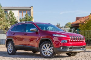 JEEP CHEROKEE V KL 2014-2018 PRZED FACELIFTINGIEM WKŁADKI GRILLA CHROMOWANE 68303626AA