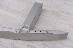 BMW SERIA 7 F02 2013-2015 PO FACELIFTINGU ALUMINIOWA BELKA WZMOCNIENIE PRZEDNIEGO ZDERZAKA 51647333134