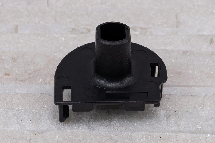 MERCEDES C-CLASS W204 2007-2014 WSPORNIK UCHWYT DOLNY CHŁODNICY A2045040514