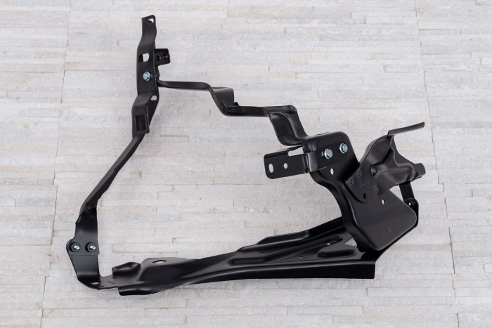 MERCEDES C-CLASS W204 2007-2014 MOCOWANIE REFLEKTORA PRAWE A2046201091