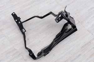 MERCEDES C-CLASS W204 2007-2014 MOCOWANIE REFLEKTORA PRAWE A2046201091