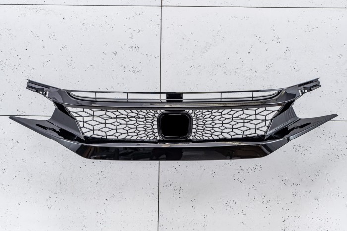 HONDA CIVIC X 2017-2019 HATCHBACK PRZED LIFTINGIEM GRILL PRZEDNI 71121-TGH-A01