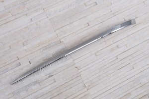 BMW SERIA 7 F01N 2013-2015 PO FACELIFTINGU CHROMOWANA LISTWA PRZEDNIEGO ZDERZAKA LEWA 51117295271