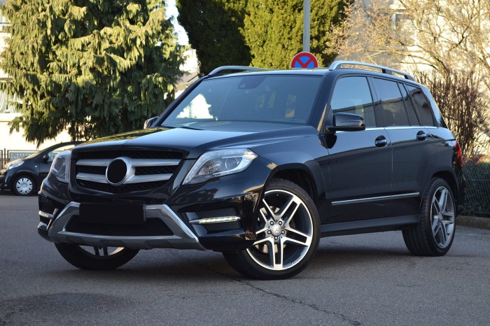 MERCEDES GLK X204 2012-2015 PO FACELIFTINGU ZAŚLEPKA HALOGENU KRATKA PRZEDNIEGO ZDERZAKA LEWA A2048852922