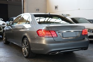 MERCEDES E-CLASS W212 2013-2016 PO FACELIFTINGU CHROMOWANA LISTWA TYLNEGO ZDERZAKA A2128854021